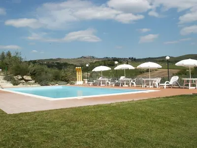 PoolOfHouse