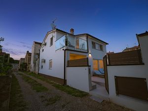 24016226-Ferienhaus-6-Galižana-300x225-2