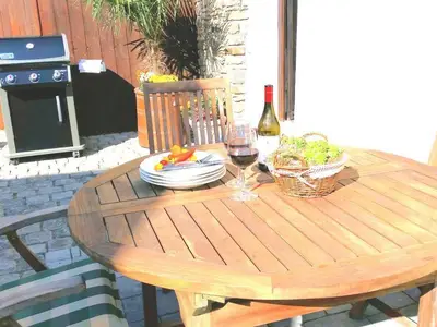 Sitzgelegenheit im Innenhof.