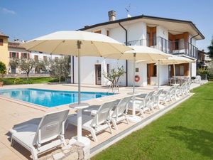 21593357-Ferienhaus-10-Garda-300x225-0