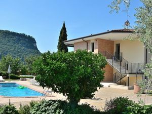 21593351-Ferienhaus-6-Garda-300x225-0