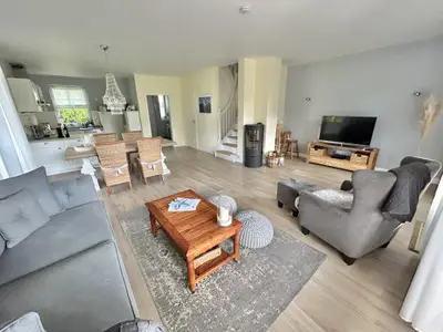 Großes, offenes Wohnzimmer