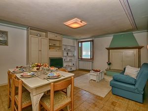 23113733-Ferienhaus-6-Gargnano-300x225-1