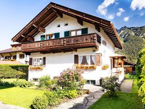 23924774-Ferienhaus-6-Garmisch-Partenkirchen-300x225-0