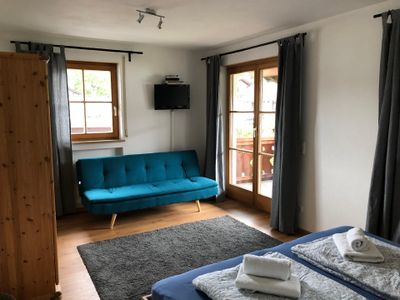 1. Schlafzimmer im 1. Obergeschoß mit Schlafsofa