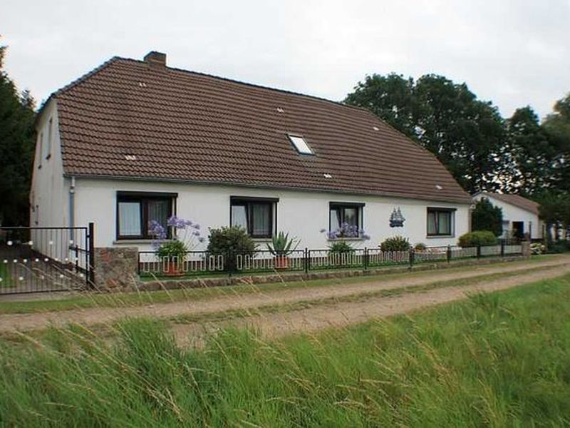 22369967-Ferienhaus-2-Garz (Rügen)-800x600-2