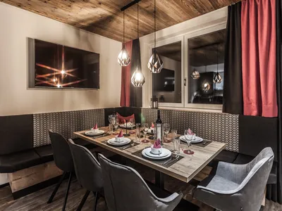 DiningRoom