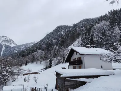 Haus im Winter