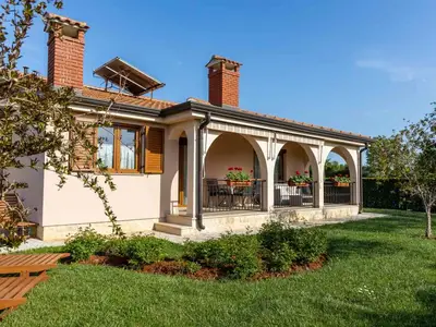 Ferienhaus für 6 Personen (95 m²) in Gedici 1/10