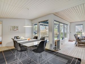 23709100-Ferienhaus-8-Gedser-300x225-3