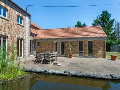 Außenseite Ferienhaus [Sommer]