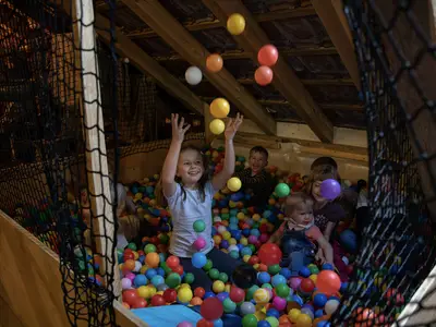 Spielscheune Bällebad