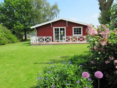 Blockhaus mit Garten