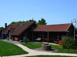 22495087-Ferienhaus-5-Gerolfingen-300x225-1