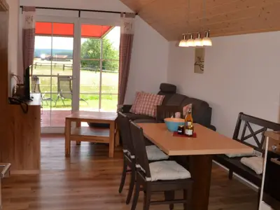 Ferienhaus Zaunkönig Wohn-Esszimmer