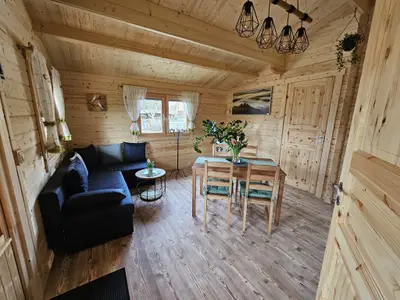 Wohnzimmer mit Essbereich