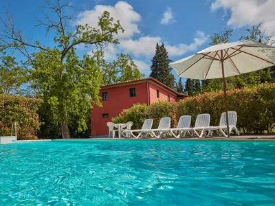 PoolOfHouse