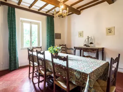 DiningRoom