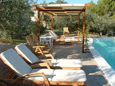 PoolOfHouse
