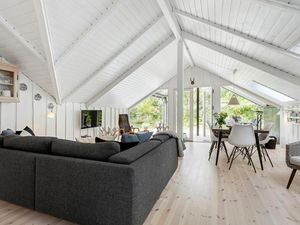 23752671-Ferienhaus-6-Gilleleje-300x225-3