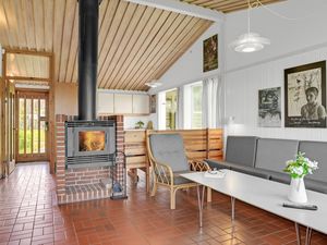 23739009-Ferienhaus-4-Gilleleje-300x225-3