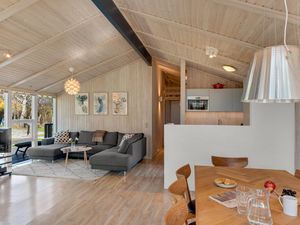 23763357-Ferienhaus-8-Gilleleje-300x225-5