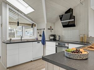 23752508-Ferienhaus-6-Gilleleje-300x225-5