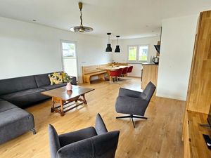 23345067-Ferienhaus-7-Gillenfeld-300x225-4