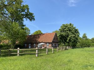 24008755-Ferienhaus-5-Gilten-300x225-2