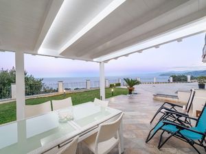 Ferienhaus für 8 Personen (200 m²) in Gioiosa Marea