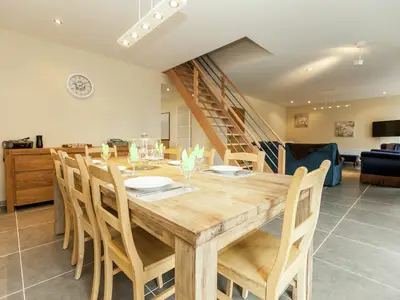 DiningRoom