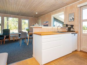 2309503-Ferienhaus-6-Glesborg-300x225-3