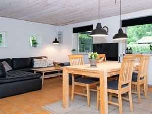 22630919-Ferienhaus-6-Glesborg-300x225-2