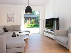 23488960-Ferienhaus-10-Glesborg-300x225-2