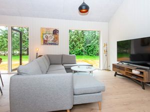 23480779-Ferienhaus-10-Glesborg-300x225-1