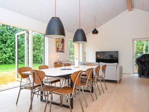 23480779-Ferienhaus-10-Glesborg-300x225-4