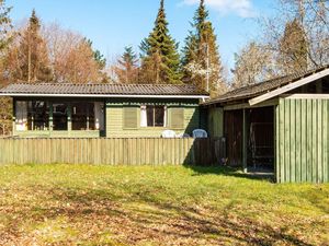 23645387-Ferienhaus-4-Glesborg-300x225-3