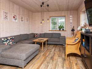 22048539-Ferienhaus-10-Glesborg-300x225-1