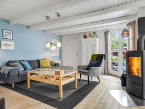 23708997-Ferienhaus-6-Glesborg-300x225-1