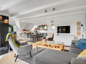 23708997-Ferienhaus-6-Glesborg-300x225-2