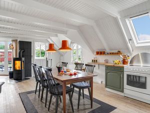 23708997-Ferienhaus-6-Glesborg-300x225-5