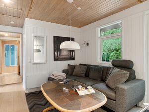 23720876-Ferienhaus-10-Glesborg-300x225-2