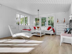 23741299-Ferienhaus-6-Glesborg-300x225-2