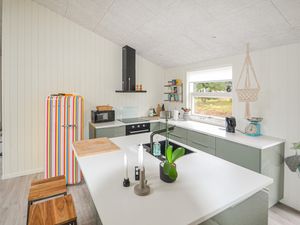 23742549-Ferienhaus-8-Glesborg-300x225-4