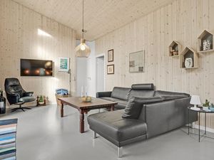 23748433-Ferienhaus-10-Glesborg-300x225-1