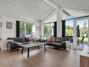 23756672-Ferienhaus-10-Glesborg-300x225-2