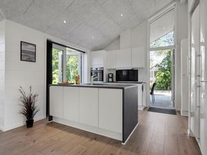 23756672-Ferienhaus-10-Glesborg-300x225-4