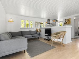 24000793-Ferienhaus-6-Glesborg-300x225-2