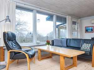 512347-Ferienhaus-6-Glesborg-300x225-1