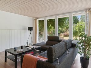 23765534-Ferienhaus-5-Glesborg-300x225-4